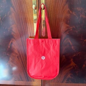 NEW Lululemon Small Reusable Shopper Tote – Red